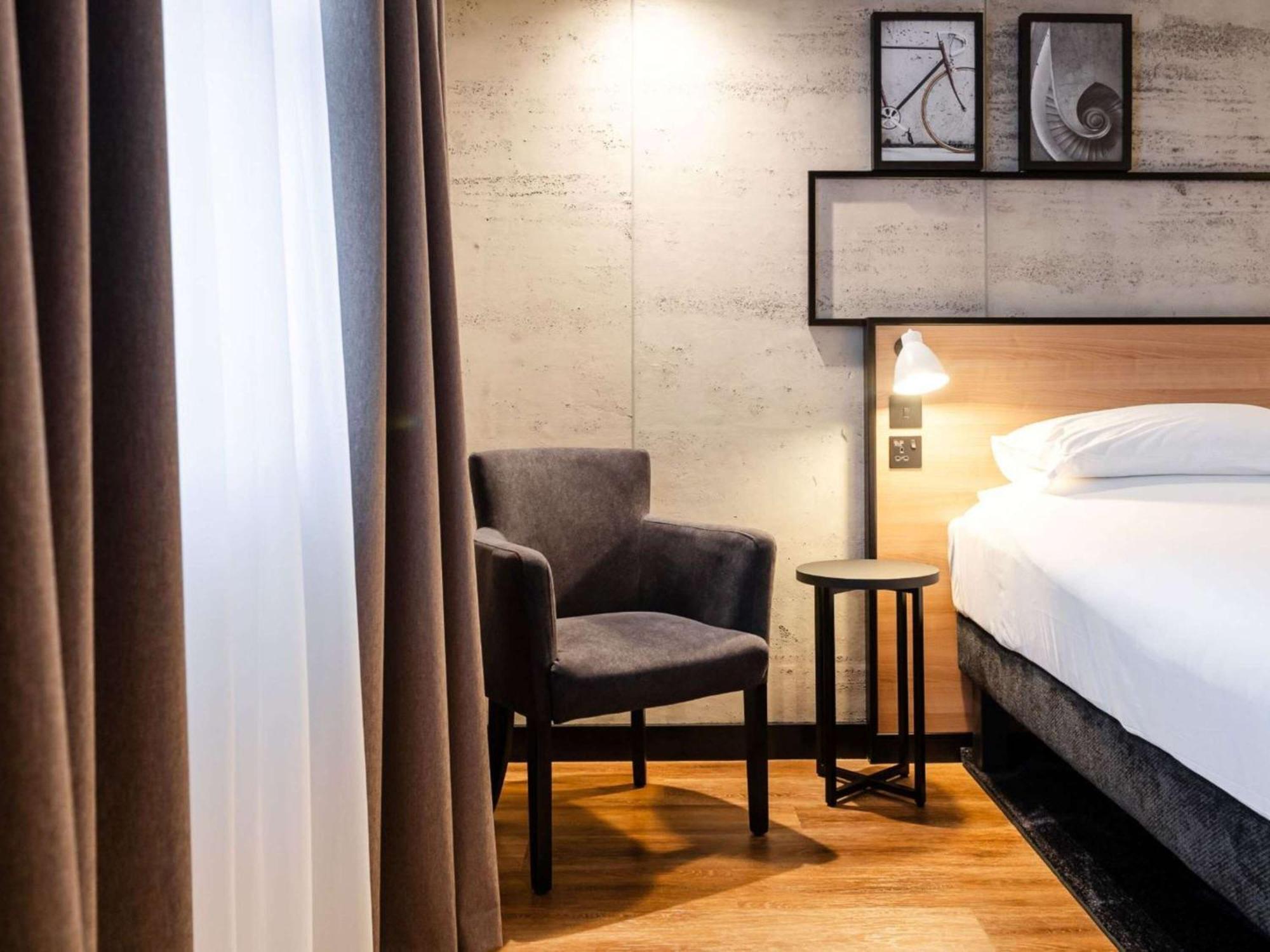 Ibis Coleraine Riverside Экстерьер фото
