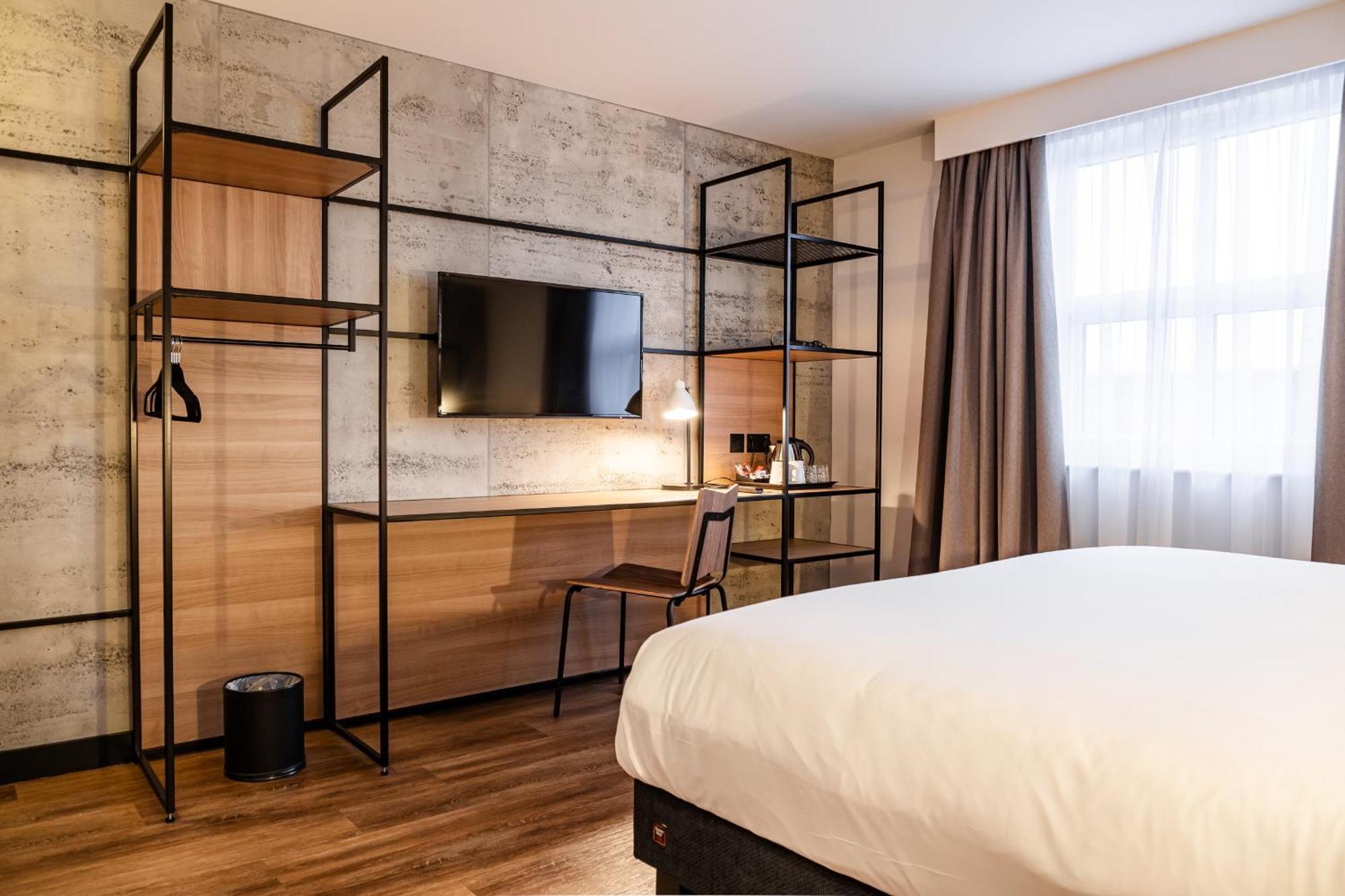 Ibis Coleraine Riverside Экстерьер фото