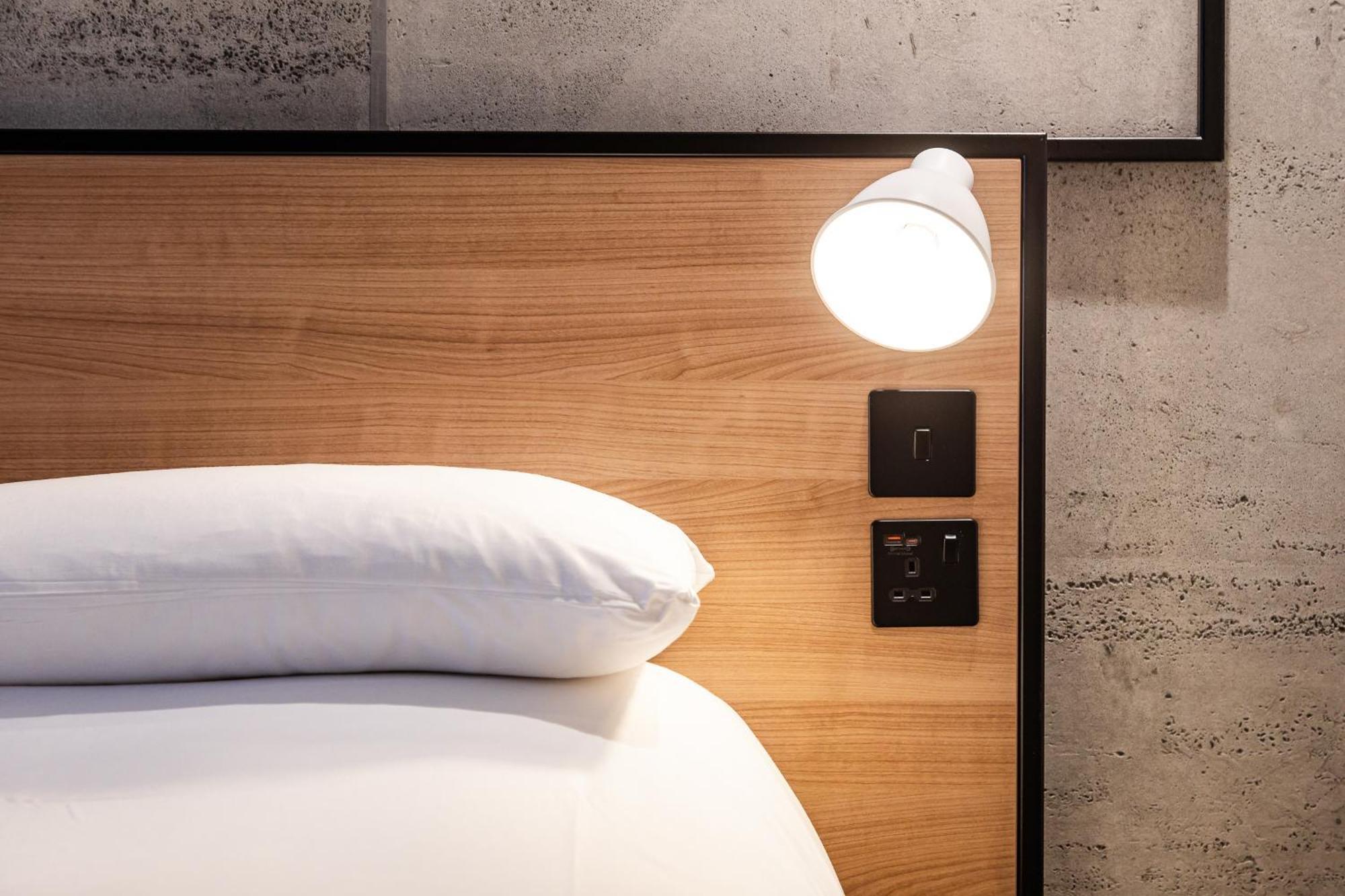 Ibis Coleraine Riverside Экстерьер фото